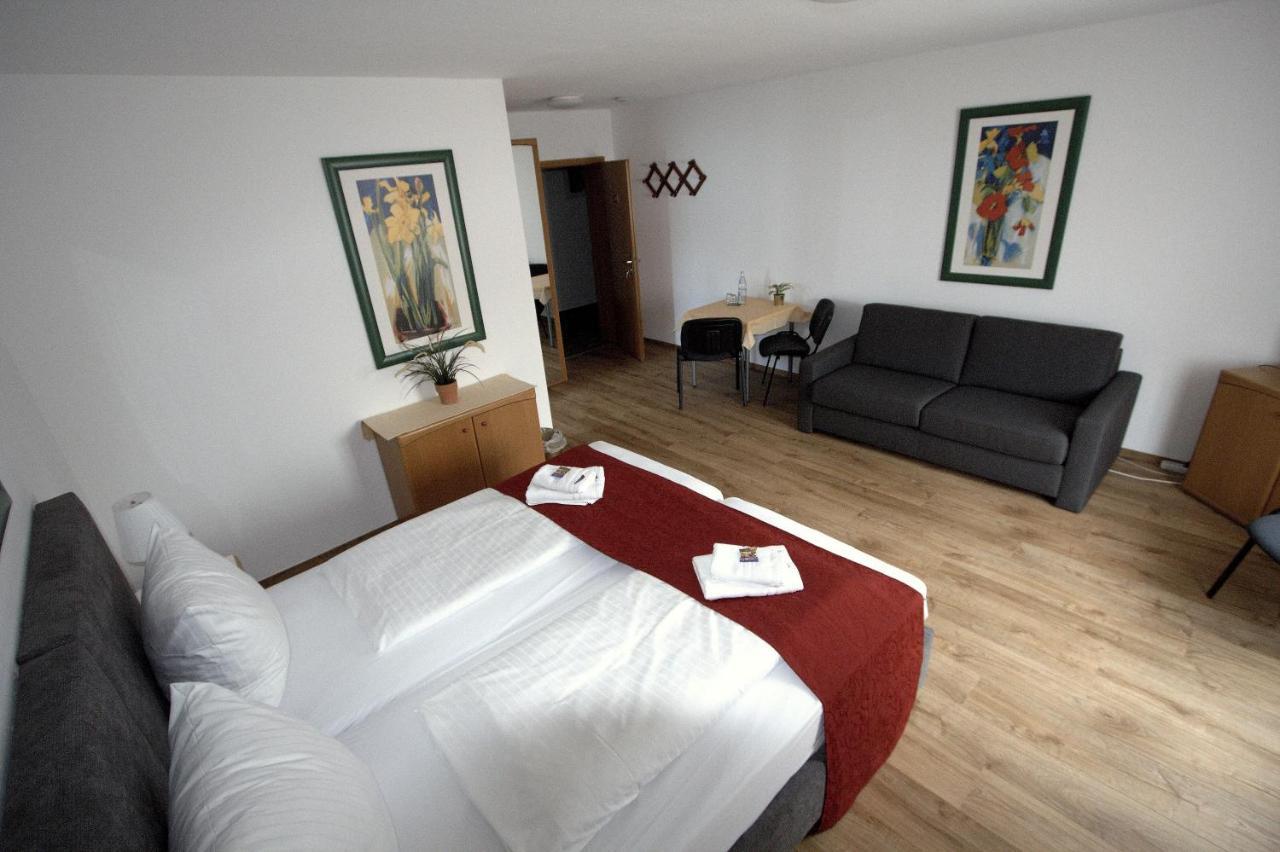 Hotel Leo Muehlhausen Kültér fotó